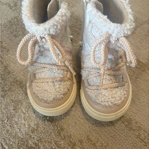 Kids winter sherpa boots